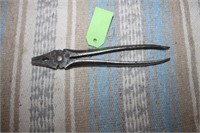 ANTIQUE LINEMAN PLIERS