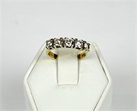 18K GOLD EXCELLENT FIVE STONE DIAMOND RING