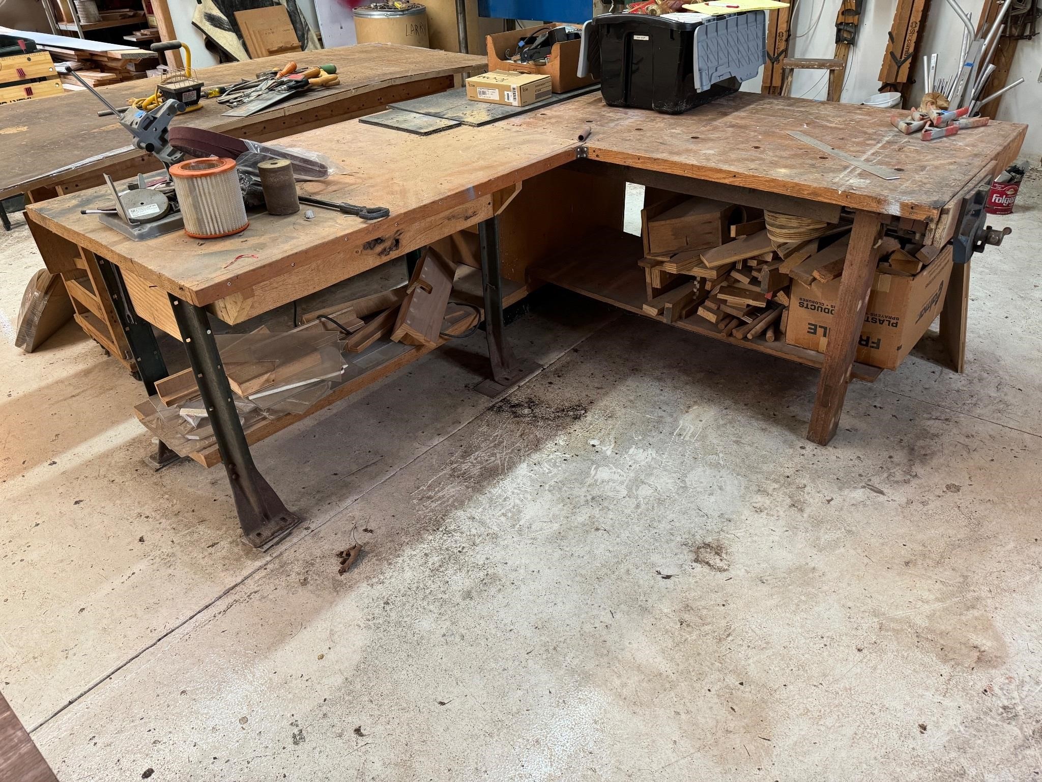 L-Shaped 6x6 Workbench on Steel Legs w/Vise