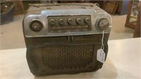 Vintage 1946-47 Oldsmobile Car Radio