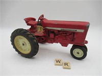 ERTL INTERNATIONAL DIE CAST TRACTOR