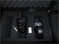 audio -technica headphones with microphone -set of