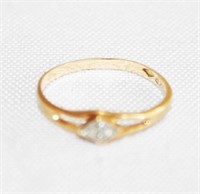 10K Gold Small Ring