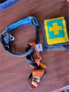 Pro Climbing Gear & First Aid Kit *Description*
