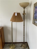 2 Pedestal Floor Lamps