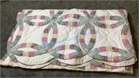 DOUBLE WEDDING RING QUILT