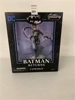 DC BATMAN RETURNS CATWOMAN DIORAMA