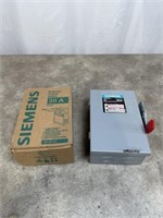 Siemens 30 Amp Plug Fuse Box, Lot of 2, Open Box