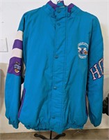 Vtg Charlotte Hornets Starter brand jacket. Size