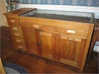 Early Oversized Oak Dry Sink