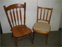 2 Wooden Side Chairs 1 Lot