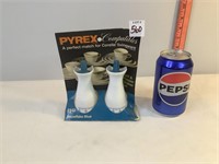 Pyrex Snowflake Blue Salt & Pepper Shaker Set