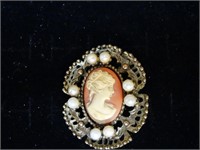 Vintage Cameo Gold Tone & Pearls Brooch