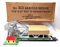 Postwar Lionel 313 Bascule Bridge in original box