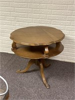 Bassett Round Wooden End Table; 26" x 28?