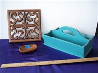 Lot of Wooden Decor / CUTE Wooden Wooden Blue Tote