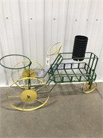 Metal JD yard art tractor