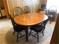 Dining Table With Stow Away Leaf With 6 Chairs