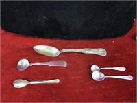 (5)Small spoons.  2 salt spoons Sterling silver.