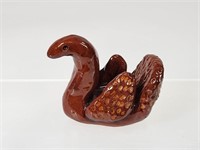 1986 FOLTZ POTTERY REDWARE DECORATED SWAN FIGURE