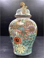 Ton Zhi Qing Dynasty  Porcelain Vase