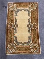 Aerial floral rug 36x57"