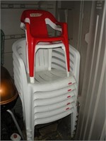 Rubber Maid Chairs 6 Adults-2 Children 1 Lot