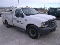 2004 Ford F-350 service body truck- VUT