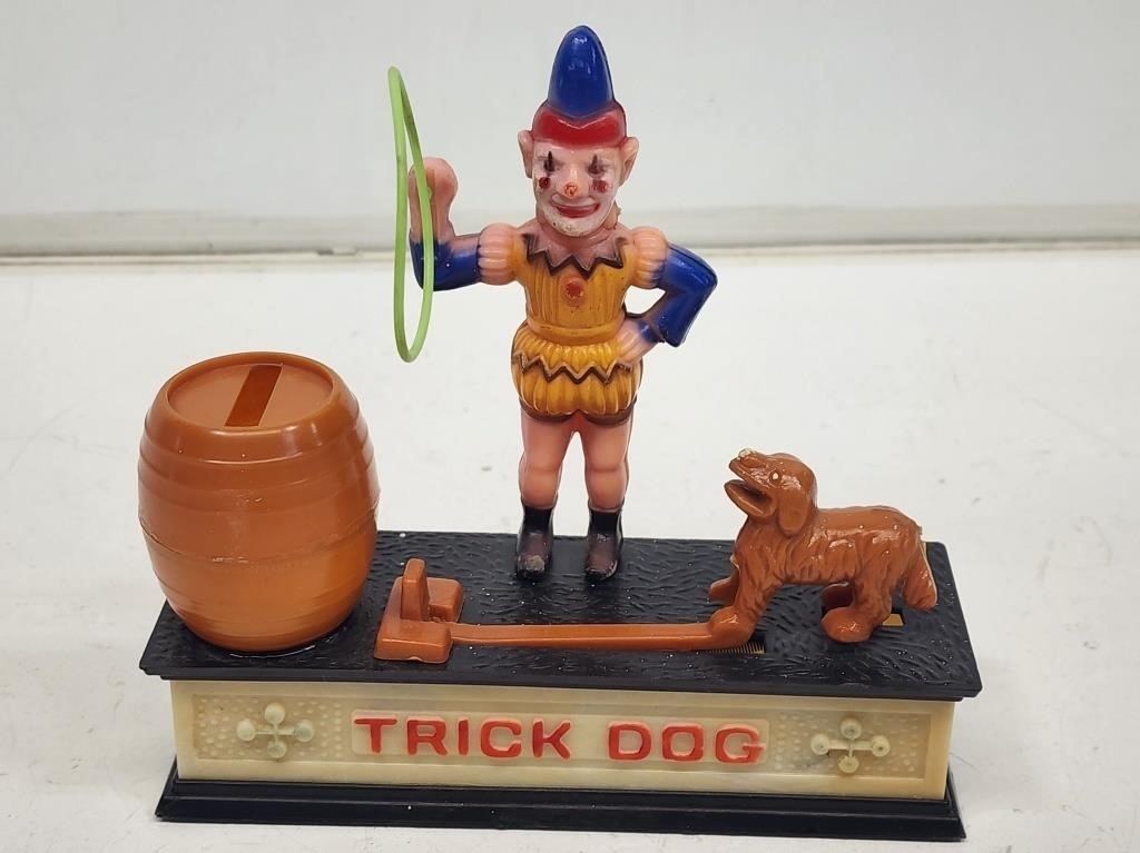 Vintage Trick Dog Mechanical Plastic Coin Bank