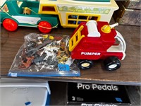 Pumper, Toy AnimalS