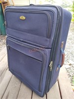 Richardo Santa Cruz suitcase with wheels