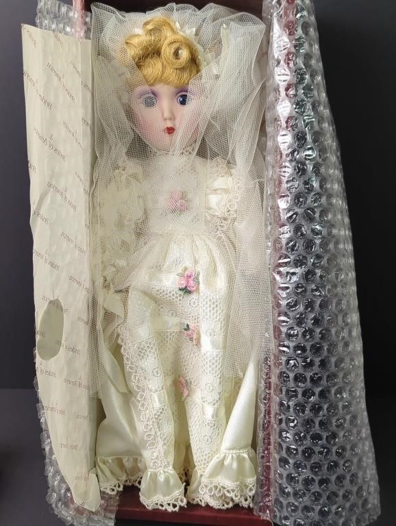 Danbury Mint Brides of America Julia 13" Doll