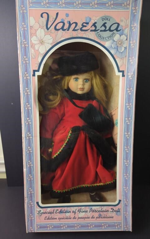 Vanessa Collection 1995 Christmas 17" Doll