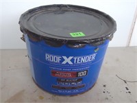 Can of Roof X Tender