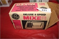 G.E DELUXE 8 SPEED HAND MIXER