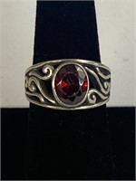 925 Sterling Silver and Garnet ring, total weight