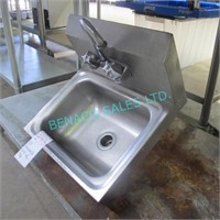 1X, S/S, HANDWASH SINK, W/ TAP