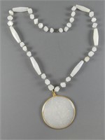 CHINESE WHITE JADE NECKLACE WITH PENDANT