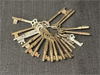 Antique Skeleton keys, 21 total
