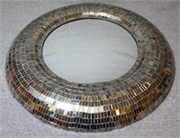 ROUND TILED WALL MIRROR