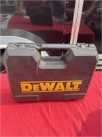 DeWalt cordless drill needs battery
