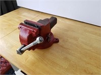 B28- 4" VISE