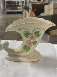 Hull flower vase
