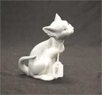 Lladro seated cat figure