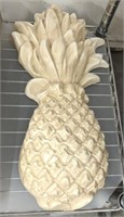 PINEAPPLE WALL DÉCOR