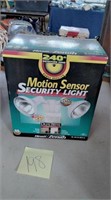 Motion sensor security light