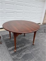 ROUND CHERRY STATTON TABLE WITH 3 LEAVES