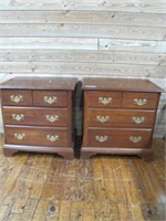 SET OF 2 MAHOGANY NIGHT STANDS 28 X 19 X 29 IN
