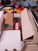 Box of baseball cards including 2000s
