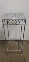 (1) Metal Plant Stand (11"×11"×28")